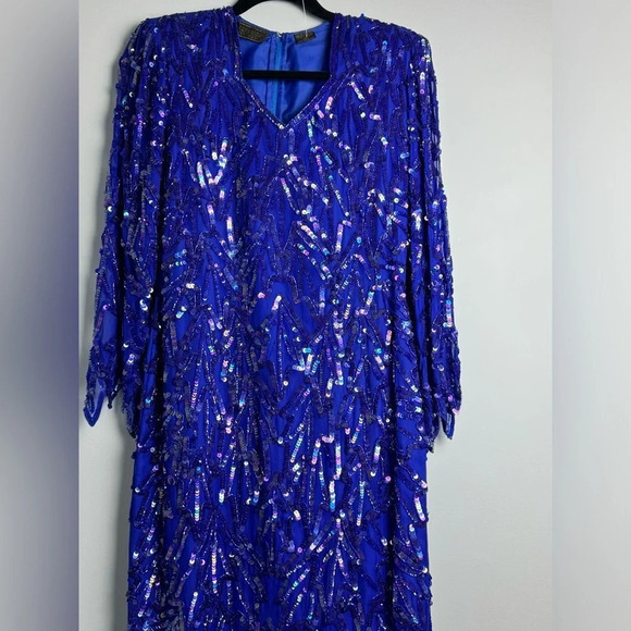 Mark & John by SAM Vintage Blue beaded/sequin zigzag pattern hem Silk midi dress - Picture 10 of 11